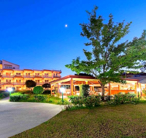 Bayside Hotel Katsaras